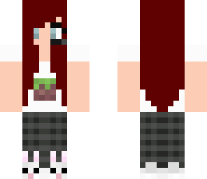 red-head gamer-girl