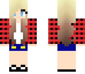 blonde gamer girl