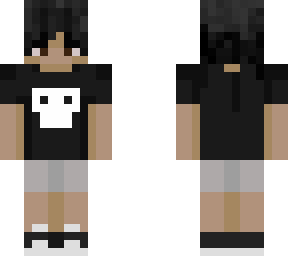 skull tee