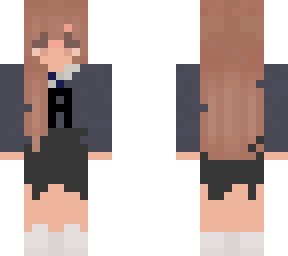 raven claw girl with r on her robe-ish