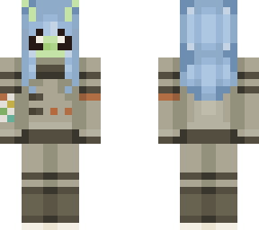 alien in astronaut suit